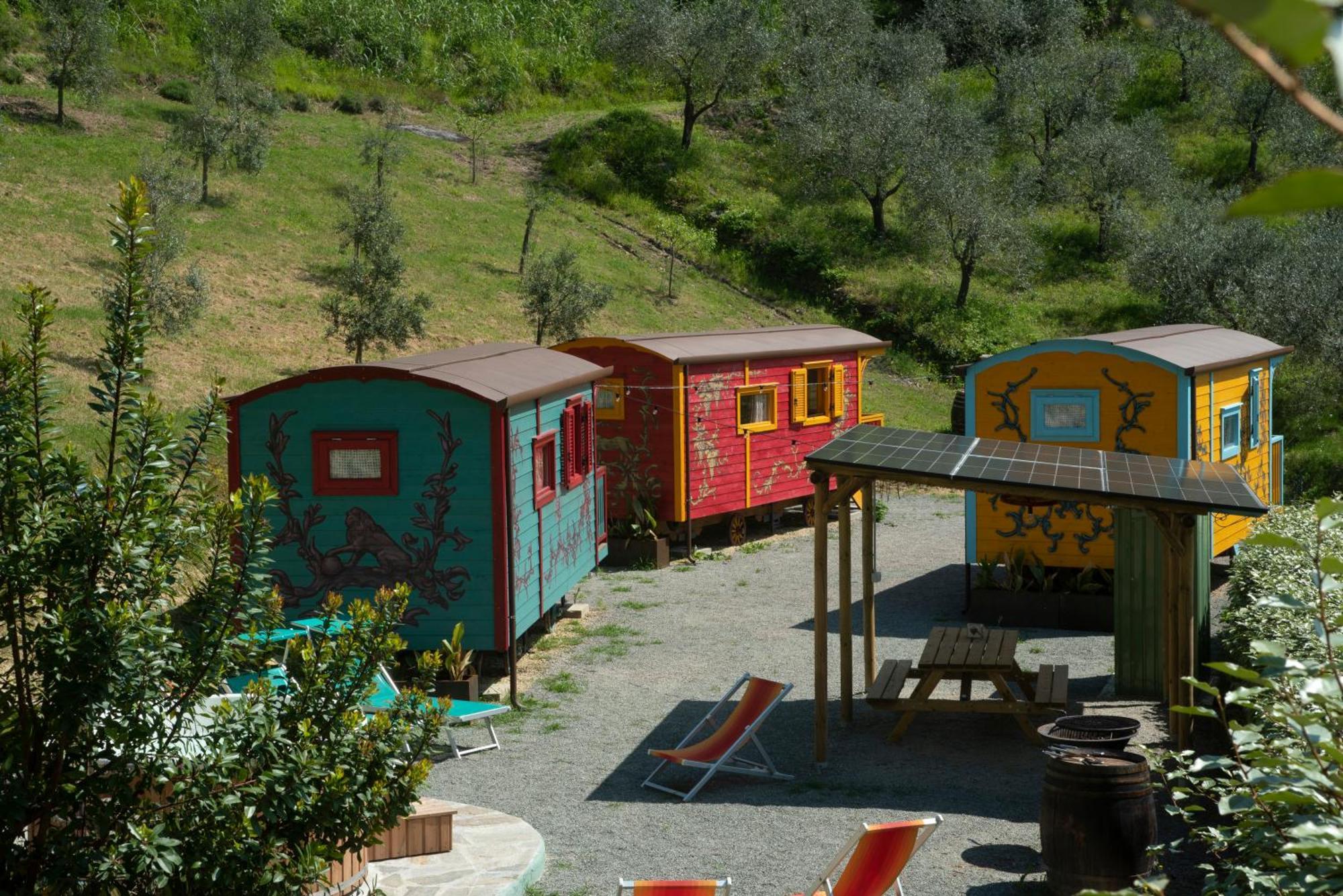 Agriturismo La Rovere - I Carrozzoni Gitani Cossano Belbo Exterior photo